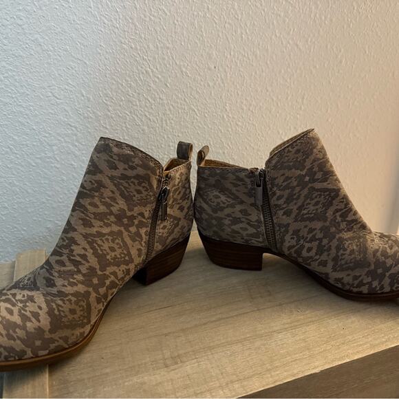 Women's Patterned Ankle Boots - Picture 4 of 8
